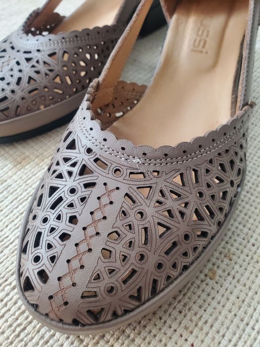 Туфлі кожані р 39.