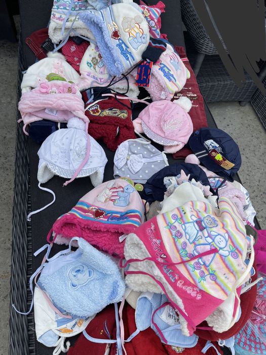 Дитячі речі,нові з бірками.штанці та шапочки