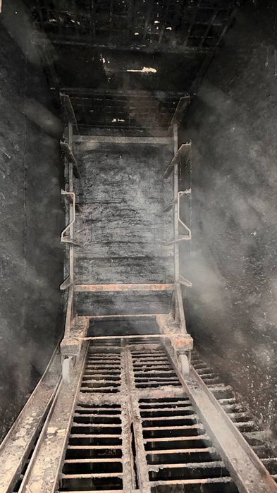 Виробничо-промисловий комплекс із земельною ділянкою