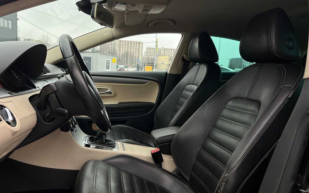 Volkswagen Passat 2011