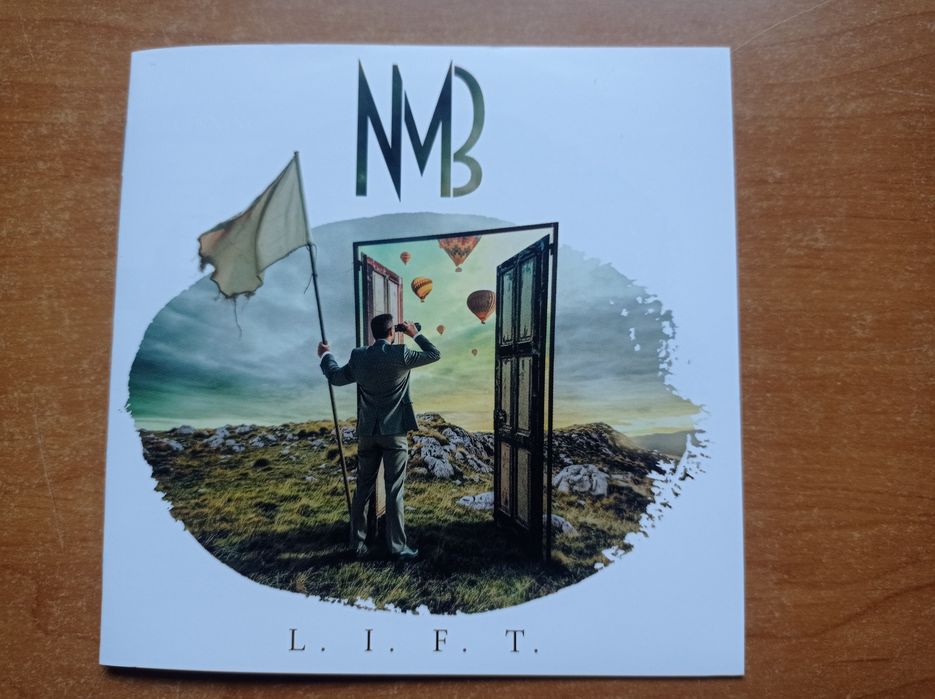 MB -         L. I. F. T