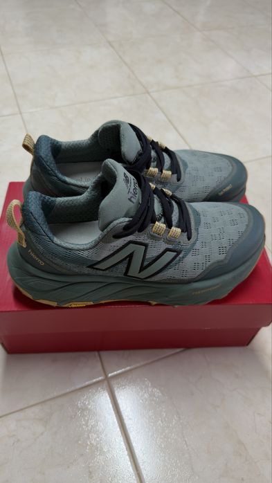 Asics superblast e new balance hierro