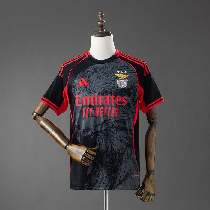 | Clubes e Seleções Camisas de Futebol Premium |