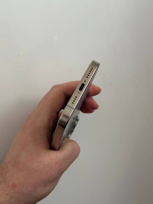 Apple IPhone 16 Pro Max 256 Neverlock