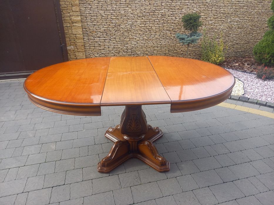 Столи та крісла. Італія.