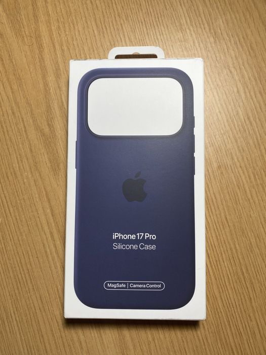 Capa Silicone Apple para iPhone 17 Pro – Original (Nova)