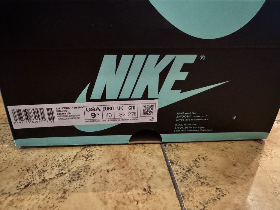 Кросівки AIR JORDAN 1 RETRO HIGH OG White/ Black-Green Glow DZ5485 130