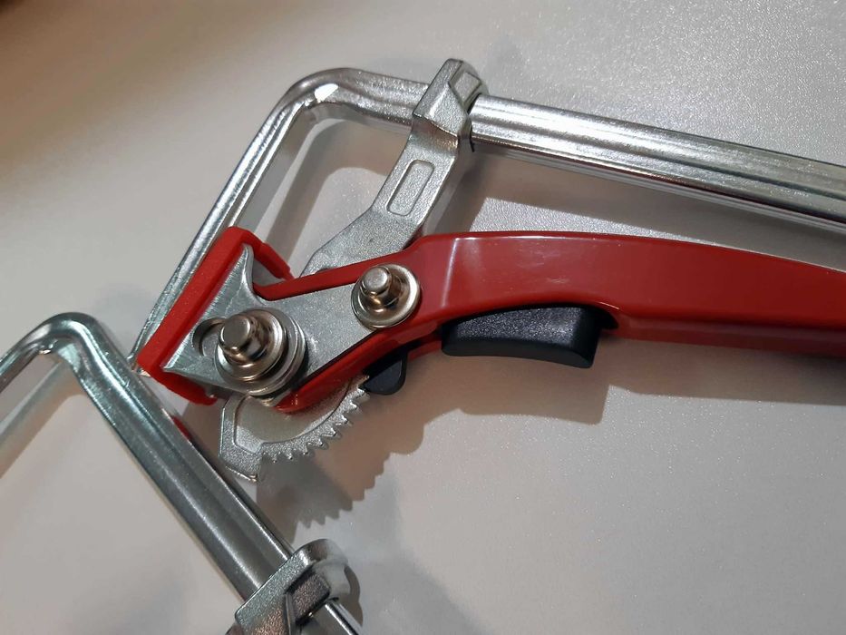 2 x Ścisk dzwigniowy zapadkowy 140x60