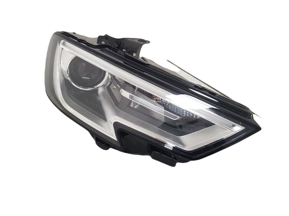 AUDI A3 8V0 LIFT 16-20 LAMPA PRAWA PRZEDNIA XENON + LED 8V0941006E