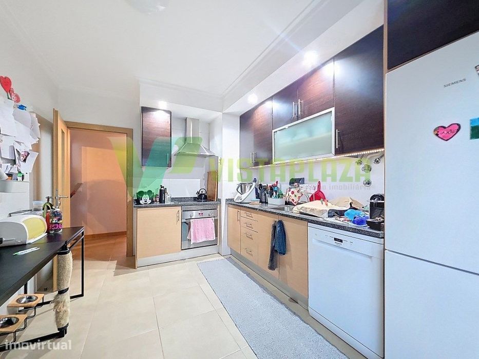 Apartamento T3 perto da praia com garagem em Portimão