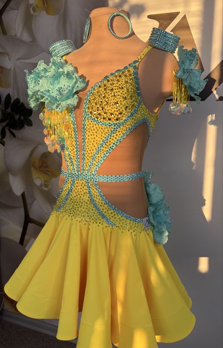 Нова латина для бальних танців . Ріст 160-170