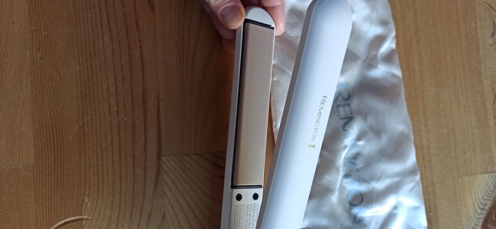 Prostownica REMINGTON Shea Soft S4740