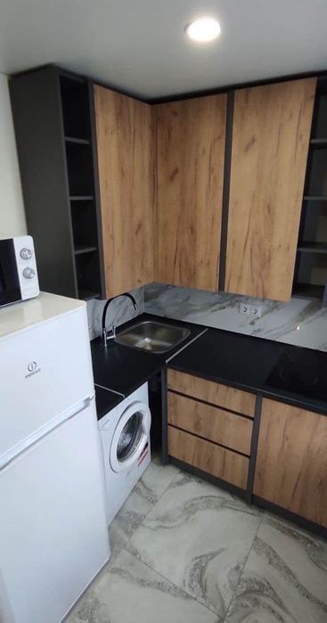 Продам 1кв Центр  4/9 36200 без комиссии!!