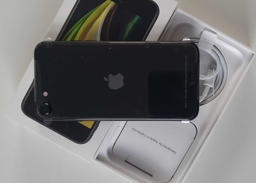Nowy oryginalny iPhone SE 2020 BLACK