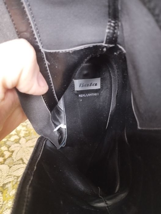 Bata, ботильони натуральна шкіра, 39 розмір