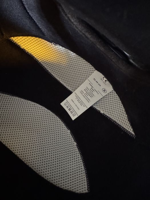 Kask narciaski UVEX Hlmt 500 Visor kask z szybą unisex