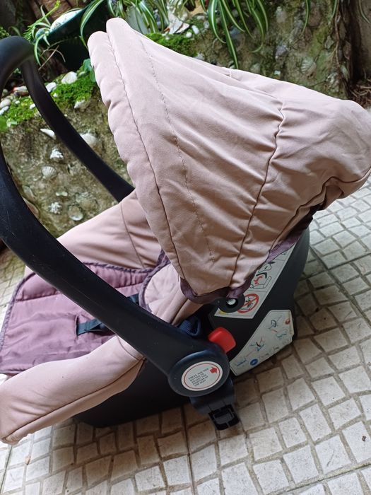 Ovo de bebé. Em bom estado.