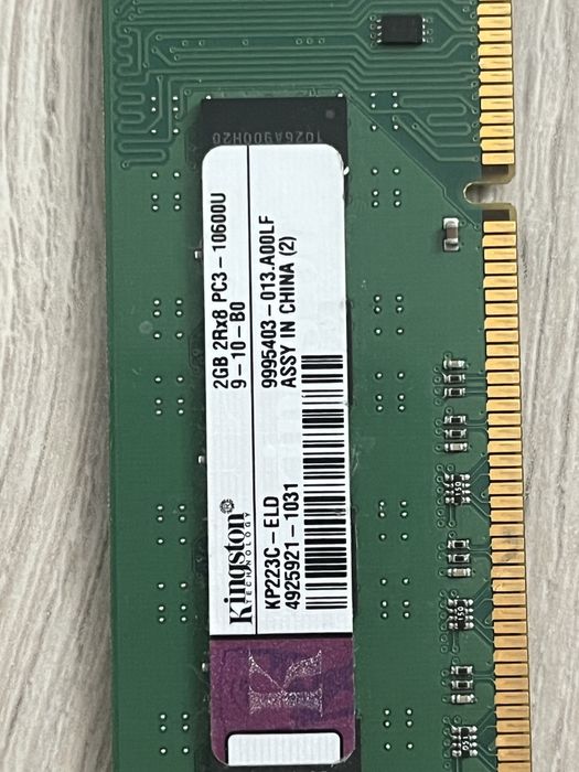 RAM 4GB Samsung i RAM 2GB Kingston