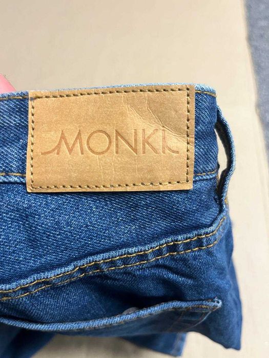 Damskie dżinsy MONKI Kimomo High Relaxed, wysoki stan, 100% bawełna