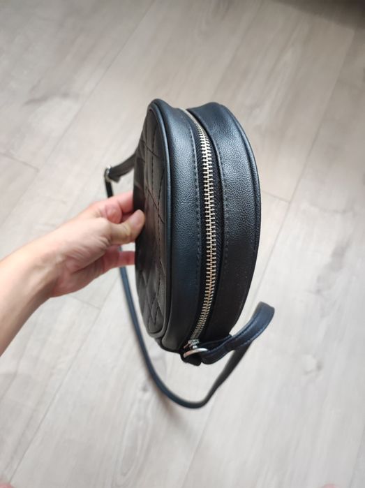 Mała czarna torebka