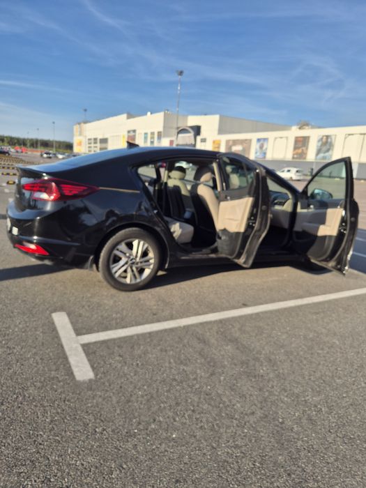 Hyundai Elantra 2020