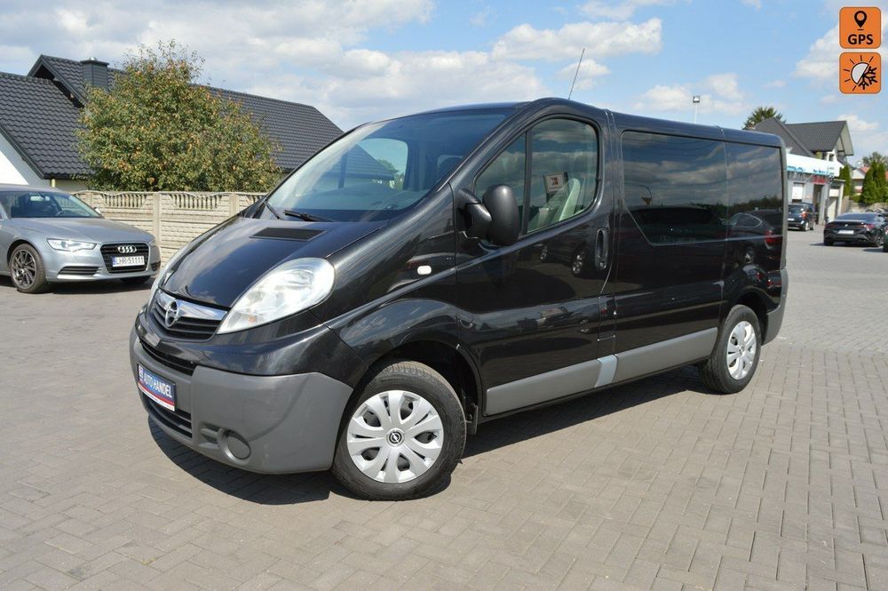 Opel Vivaro  2.0 CDTI 6 osobób Brygadówka Klimatyzacja Navi Bluetooth 248 tys.km