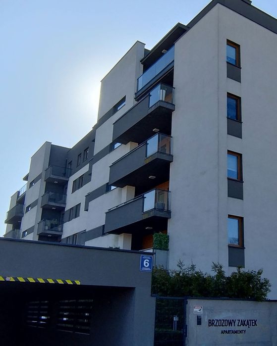 Piękny apartament z dużym tarasem, 2 miejsca postojowe w hali garażowej, komórka lokatorska