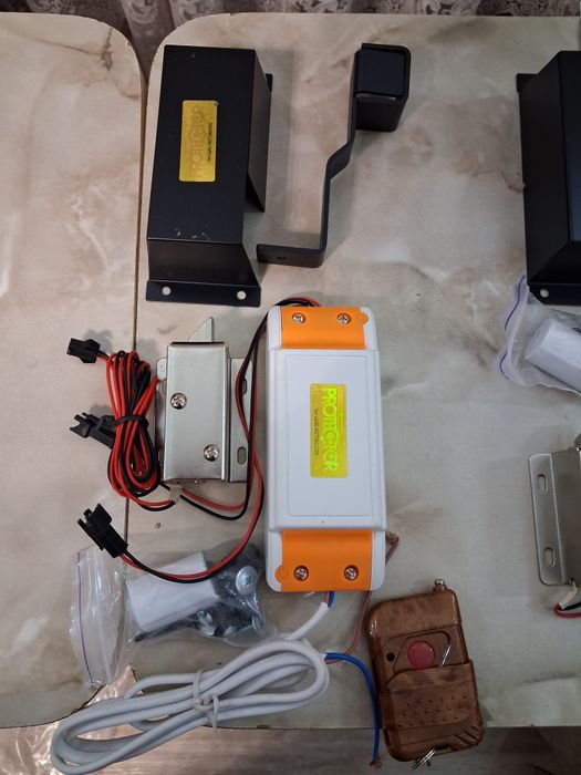 Електрозамок. Для холодильників та меблів