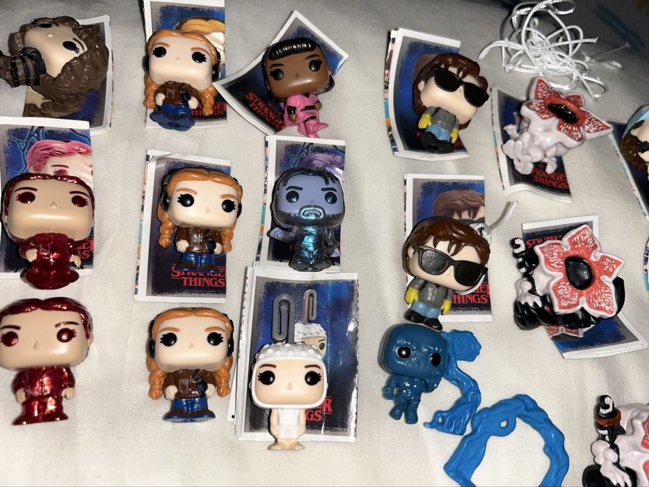 stranger things funko pop kinder joy