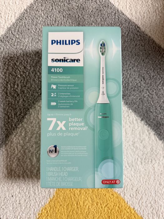Зубна щітка Philips Sonicare 4100