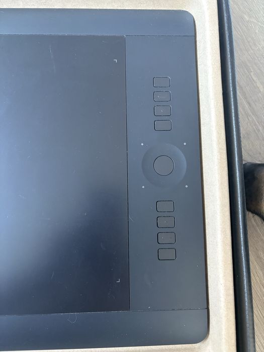 Графічний планшет Wacom Intuos pro Large