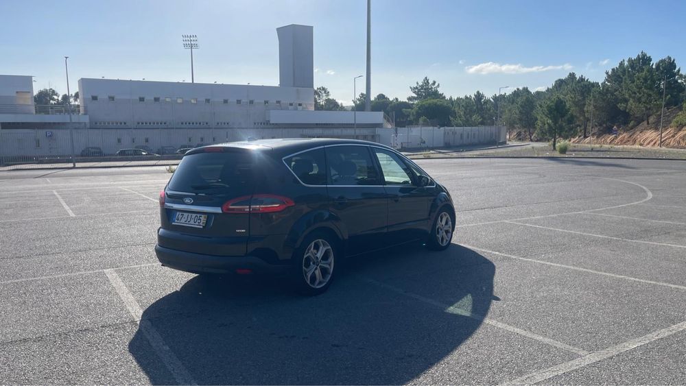 Ford S-Max – 2.0 TDCi | 7 Lugares | Estofos em Pele | Muito Bem Equipada