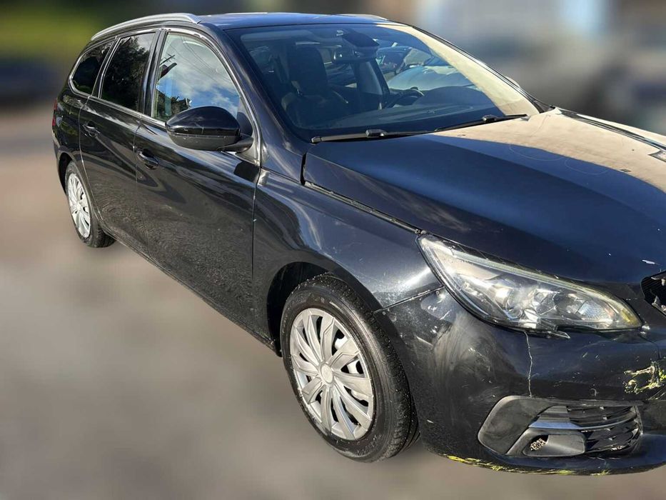 Peugeot 308 II SW 1.5 BlueHDi de 2018 Salvado