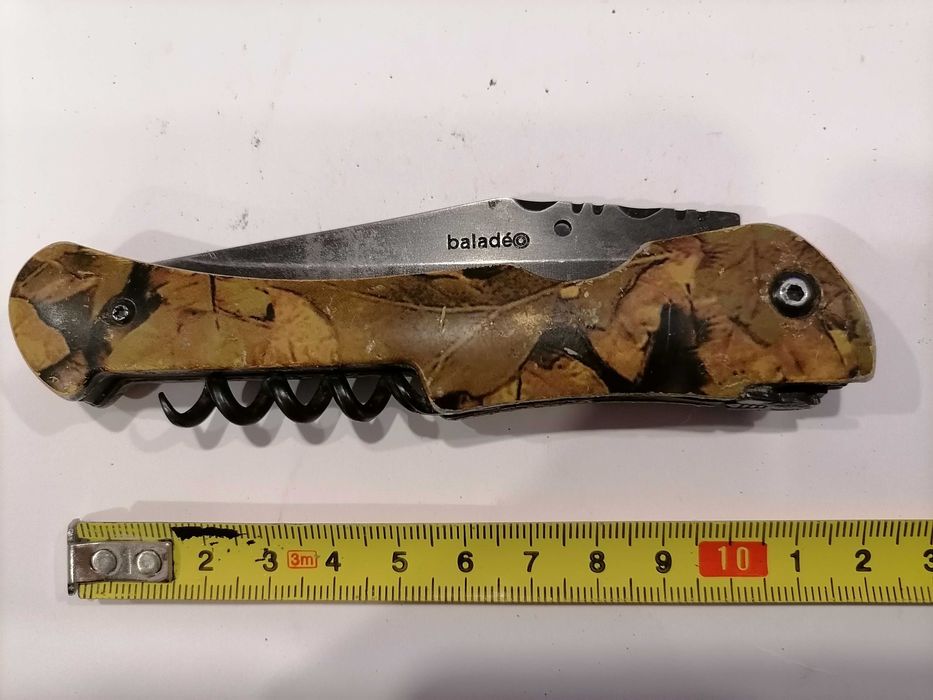 Faca de Caça Coleção da Marca "Baldéo" c/ Saca Rolhas, Cabo Sintético