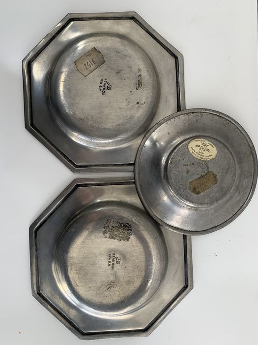 Coleção de Pratos em estanho J.D 95%