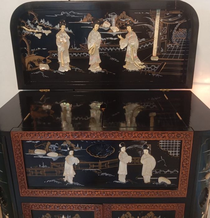 Móvel bar Chinês vintage