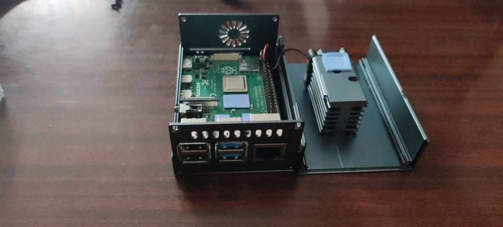 Мікрокомп'ютер Raspberry Pi 4 Model B 8GB