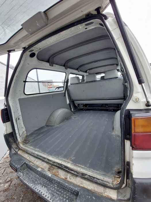Mitsubishi L400 2.5D de 2000