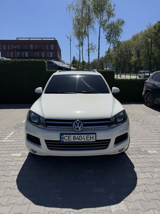 Volkswagen Touareg 3.0 дизель 2011р