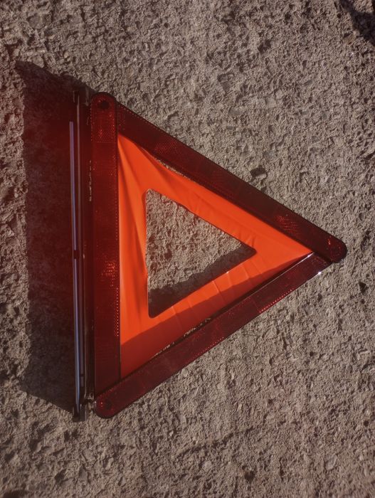 Volkswagen Audi trójkąt ostrzegawczy