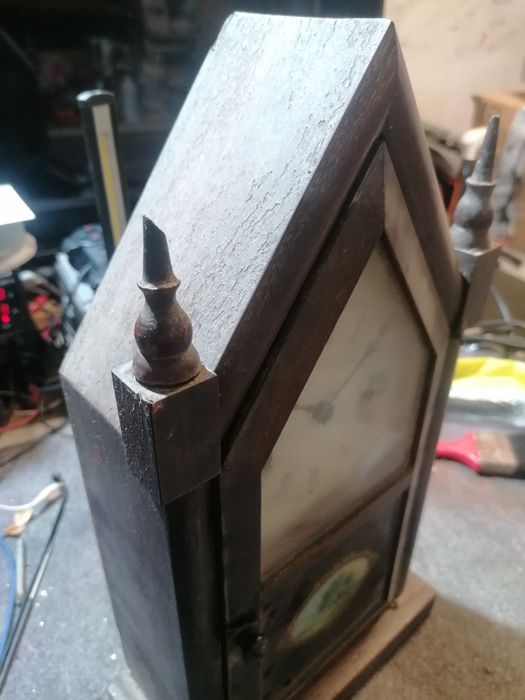 Relógio antigo de parede