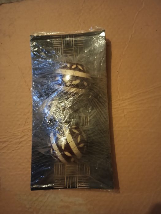 Prato decorativo em madeira 3 bolas -novo