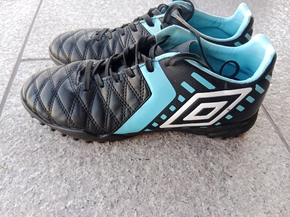 Turfy marki Umbro 38