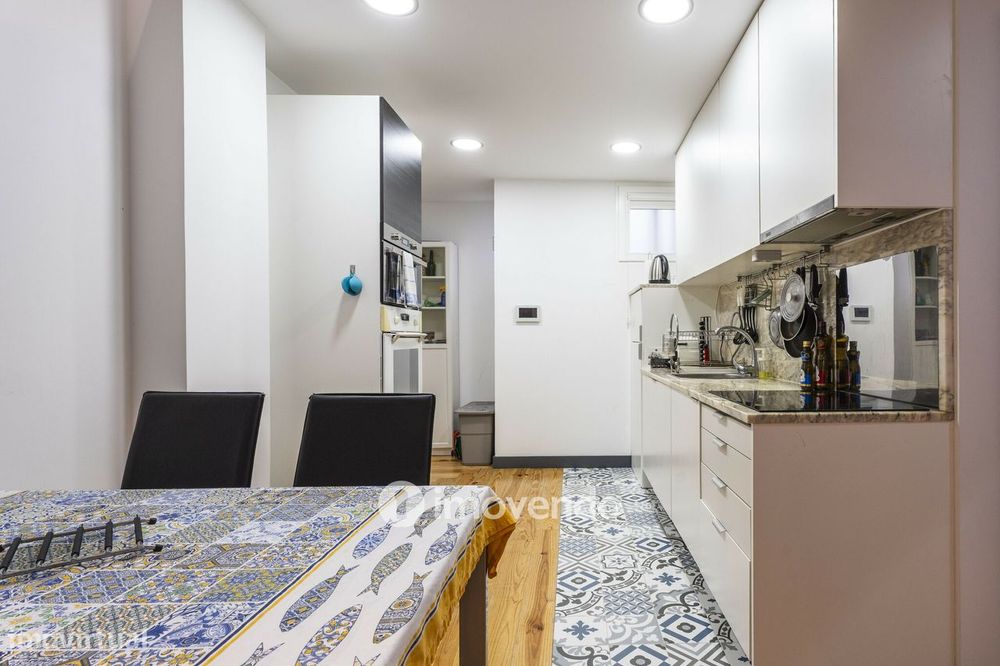 Apartamento T2 totalmente remodelado, no centro do Porto