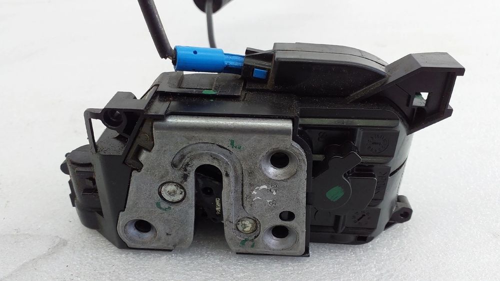 Fechadura / fecho porta frente direito RENAULT Megane III (BZ0_)