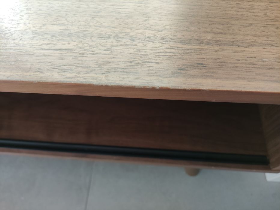 Móvel apoio TV baixo marca Area