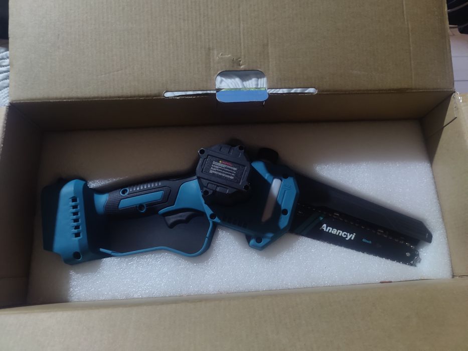 АКЦІЯ!!!Акамуляторна садова пилка, нова