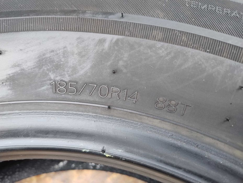 Hankook 185/70/14 Para Całoroczne 22r.
