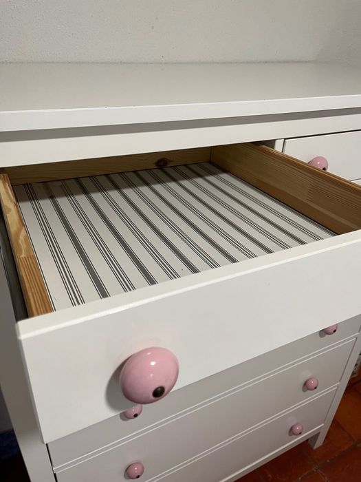 Cómoda HEMNES branca IKEA em muito bom estado