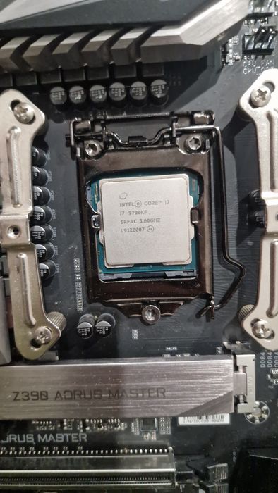 intel 1151 DDR4 i7 9700kf комплект